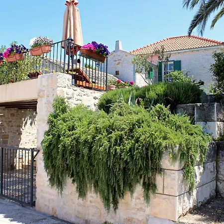Villa Maruka