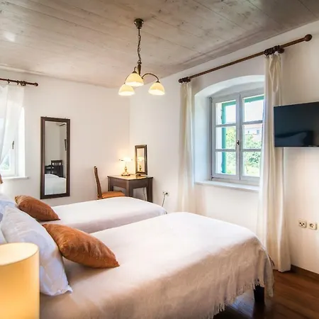 Maruka Villa *